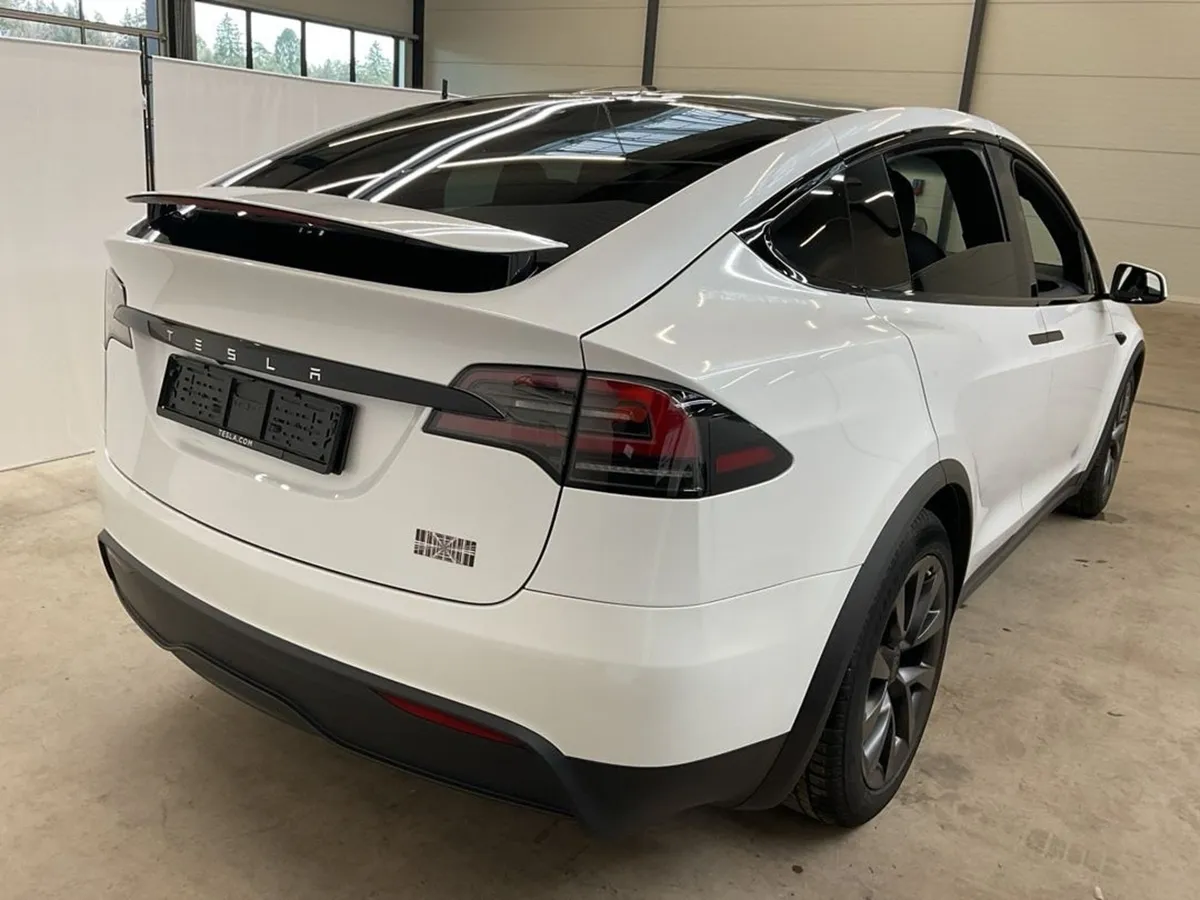 TESLA Model X — zdjęcie 2