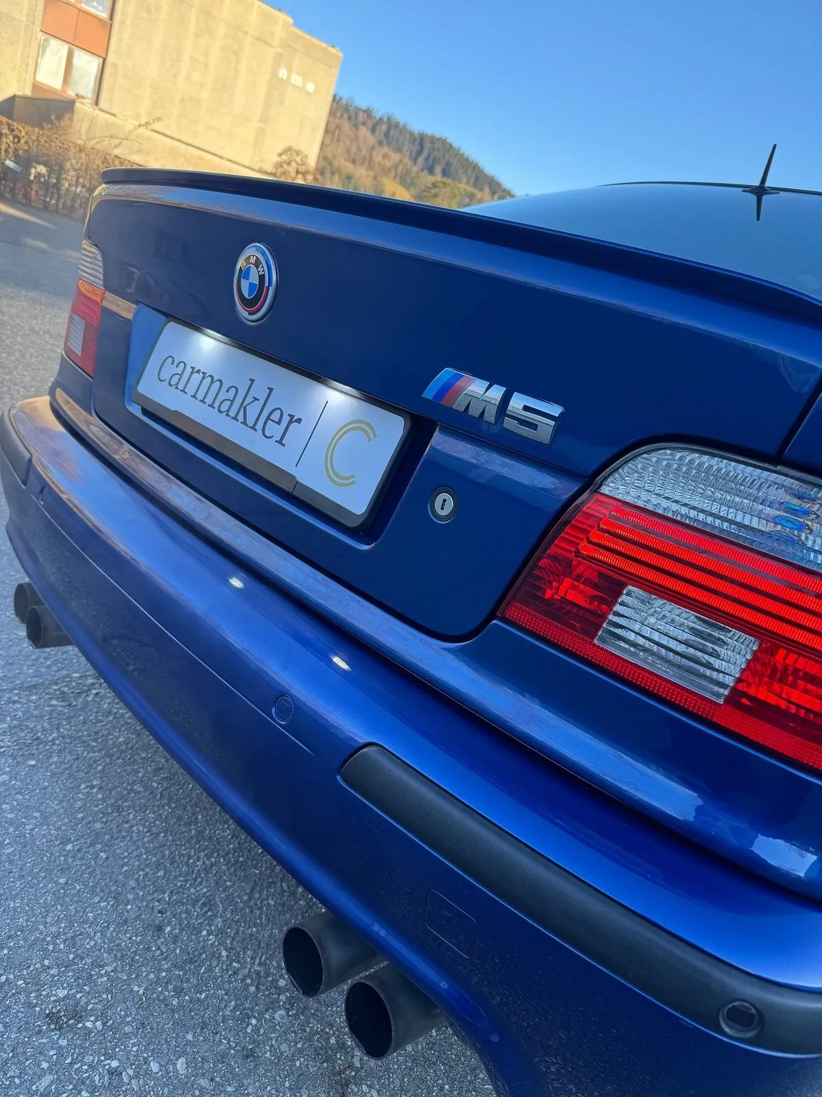 BMW M5 — zdjęcie 8