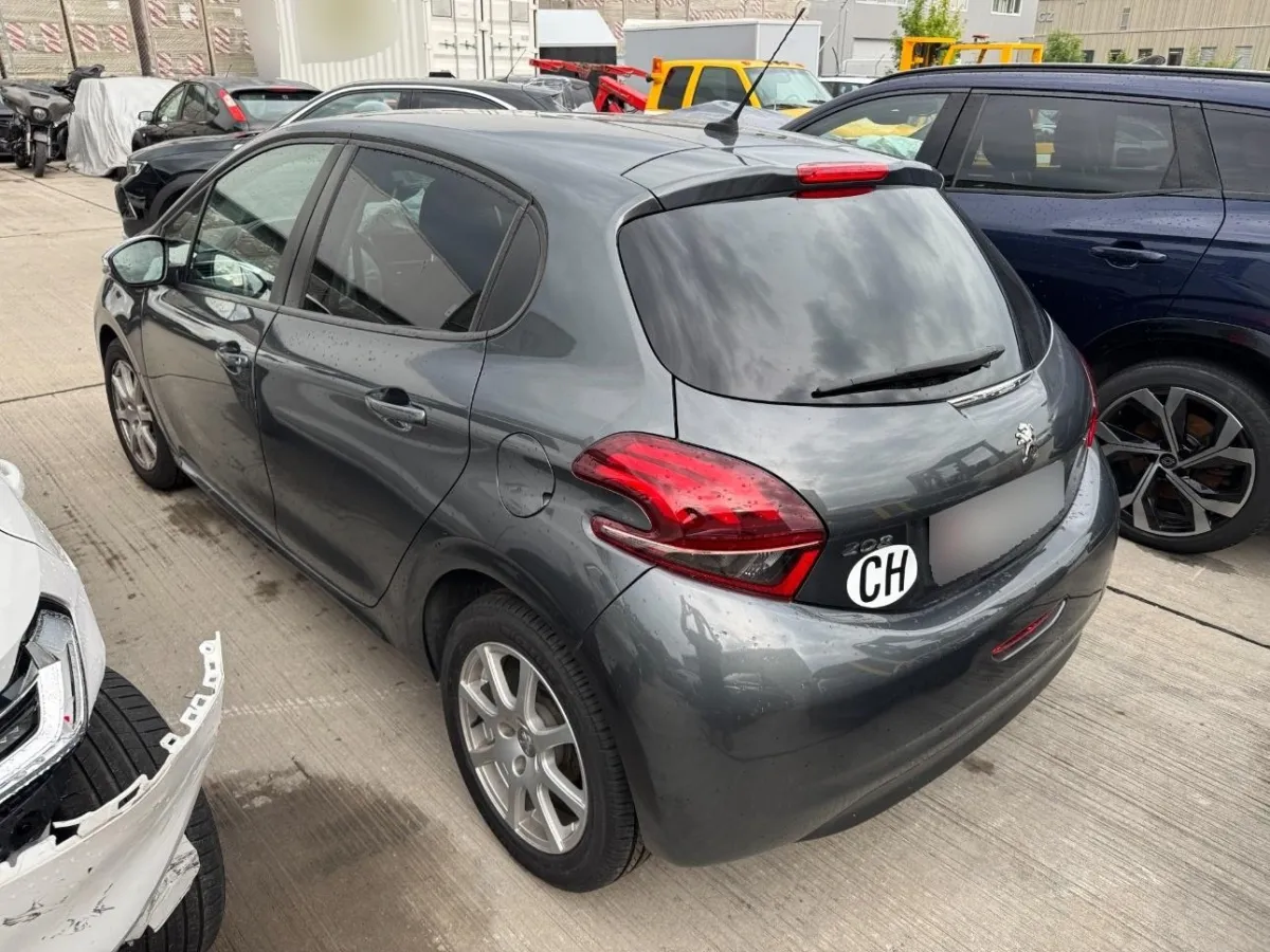 Peugeot 208 208 1.2, 82 PS