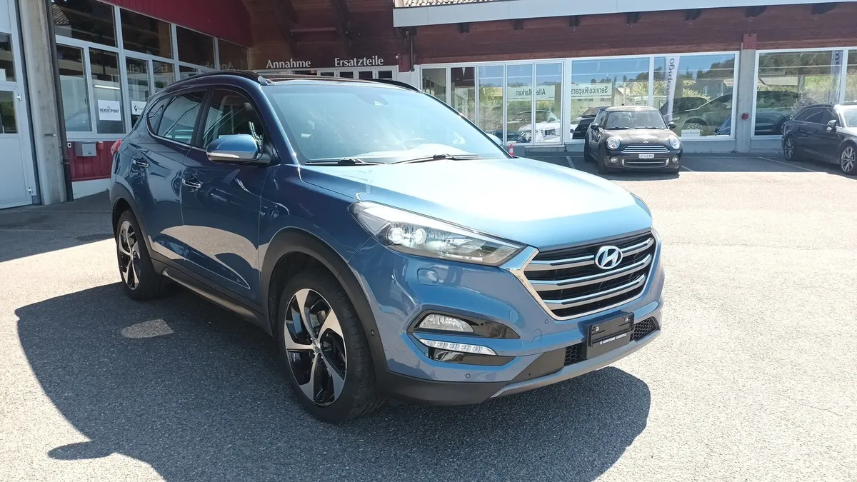 HYUNDAI Tucson 2.0 CRDI Vertex — zdjęcie 3