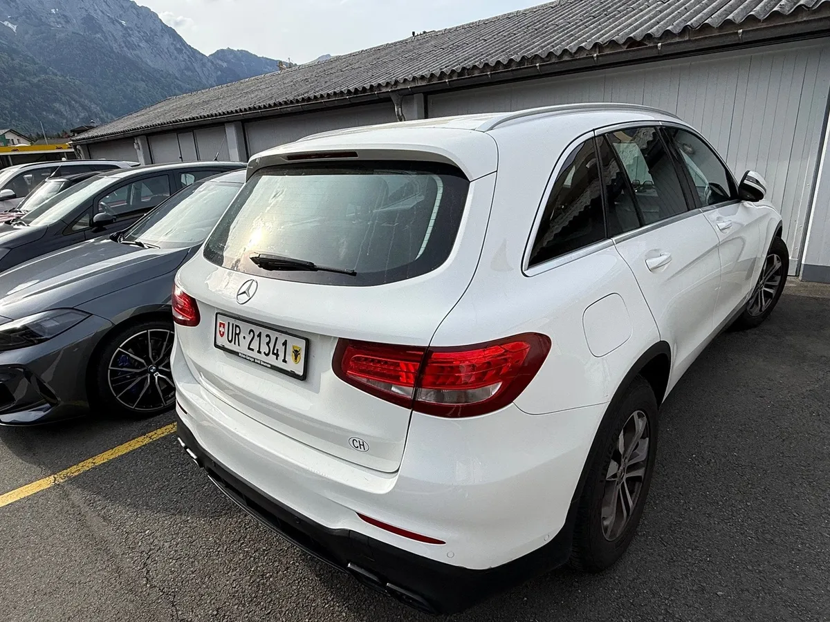 MERCEDES-BENZ GLC 220 d 4Mat — zdjęcie 14