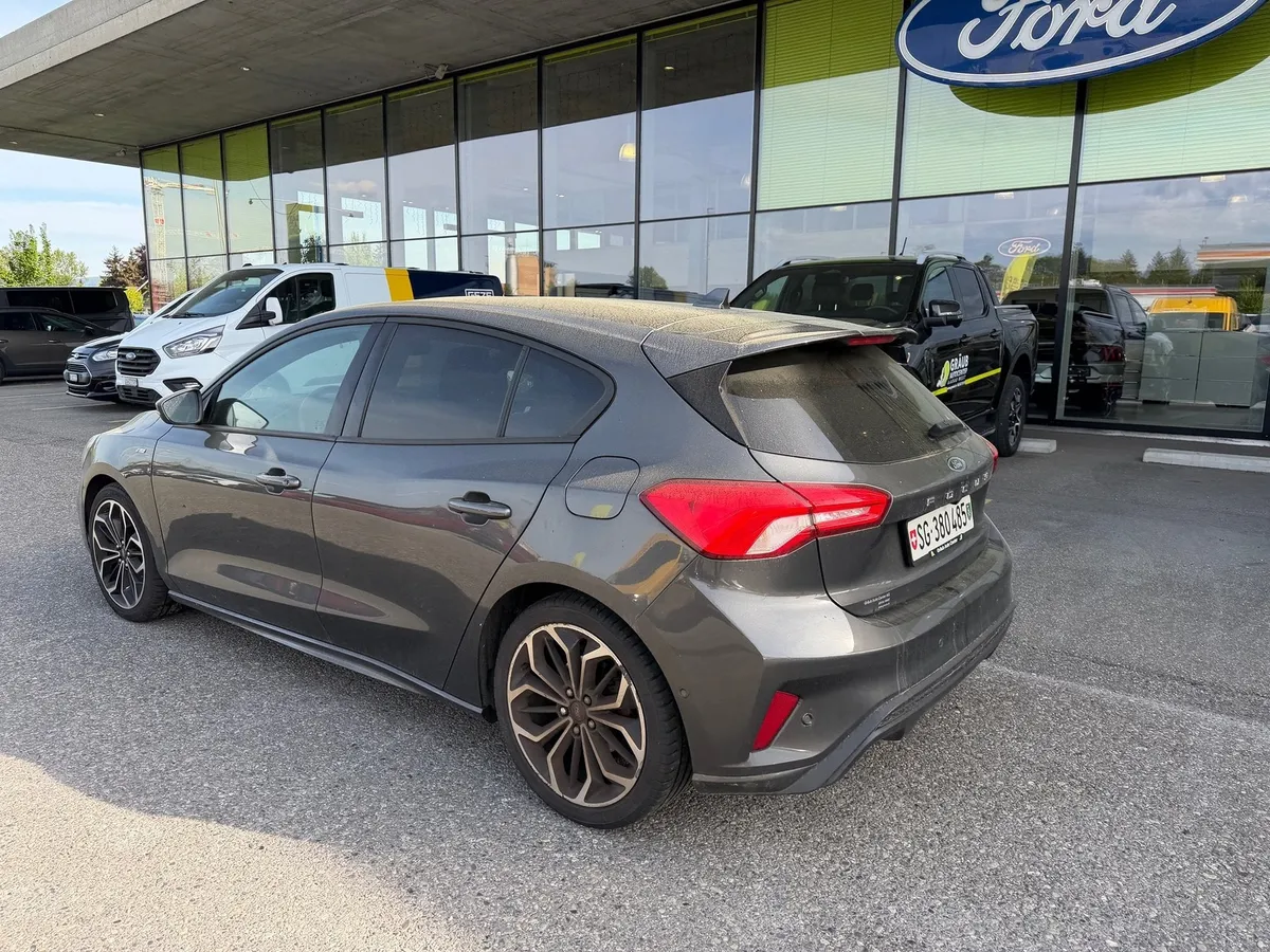 FORD Focus 1.0 SCTi — zdjęcie 6