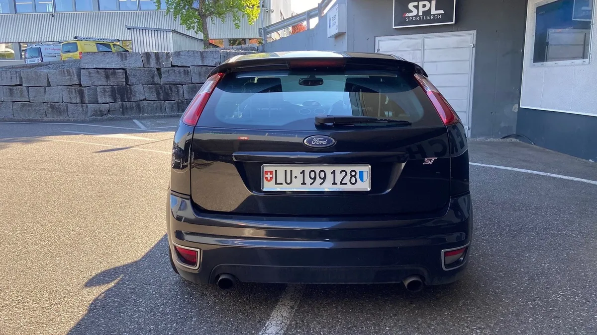 FORD Focus ST — zdjęcie 5