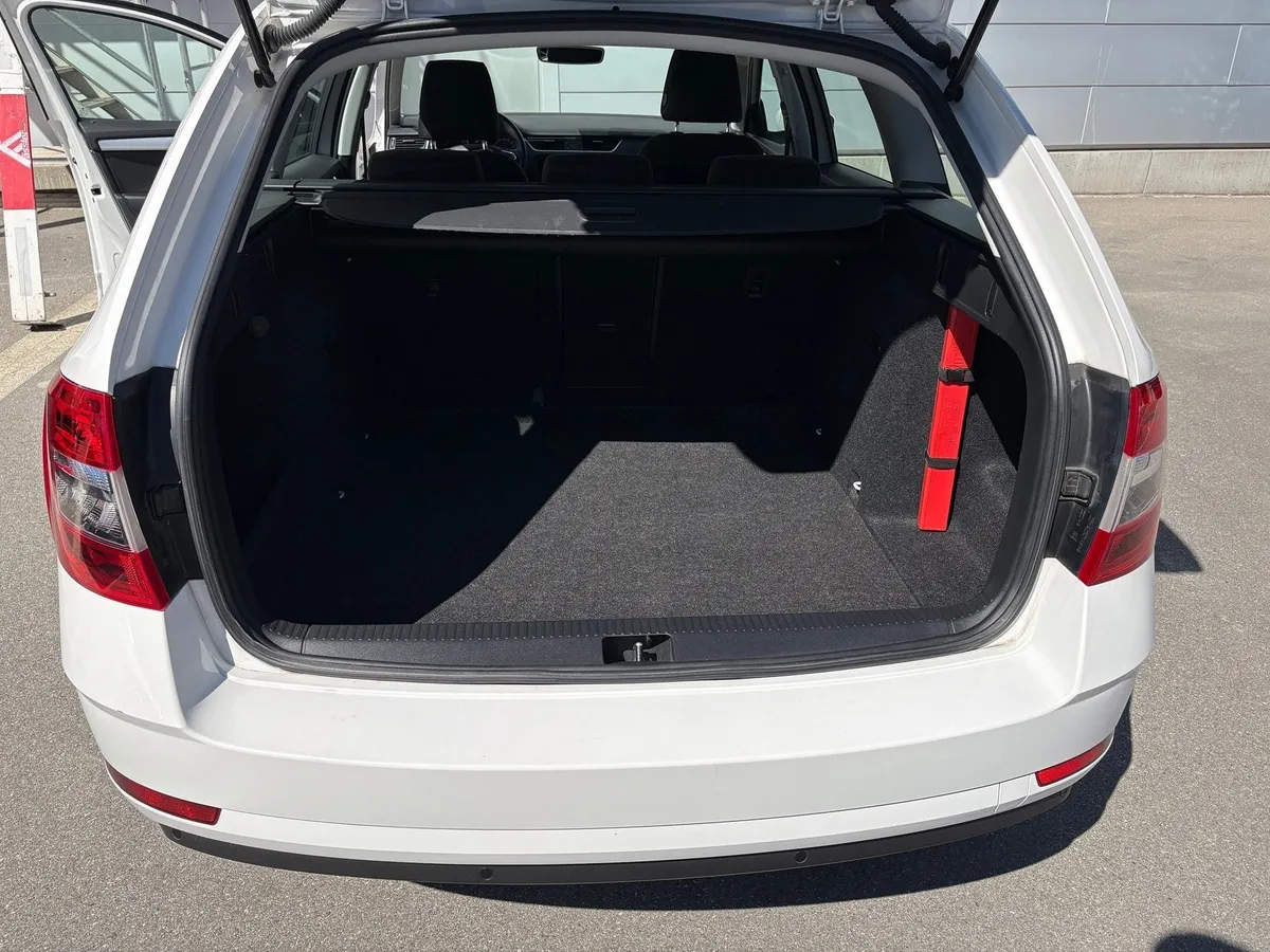 SKODA Octavia2.0TDI 4x4 — zdjęcie 9