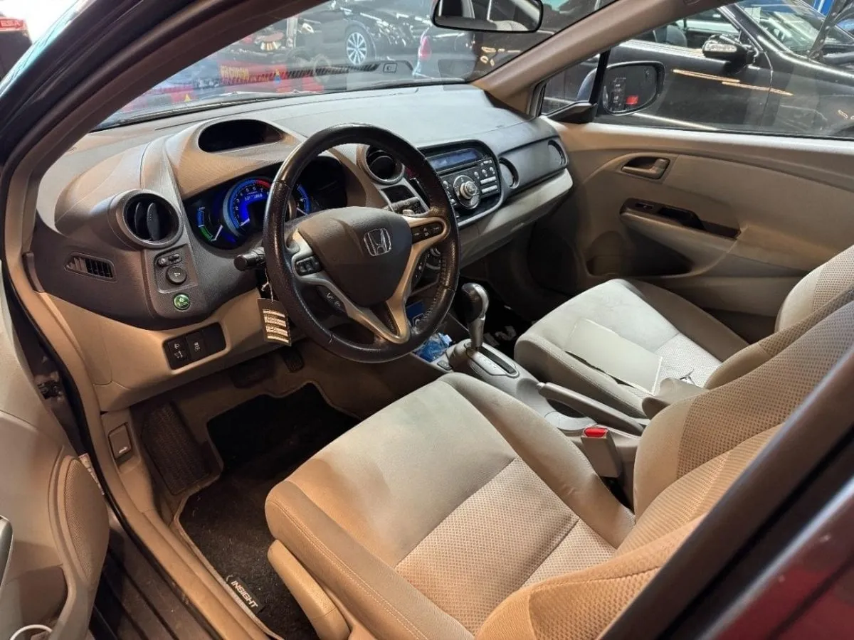 HONDA Insight 1.3i Hybrid Eleg., 88 HP — zdjęcie 6
