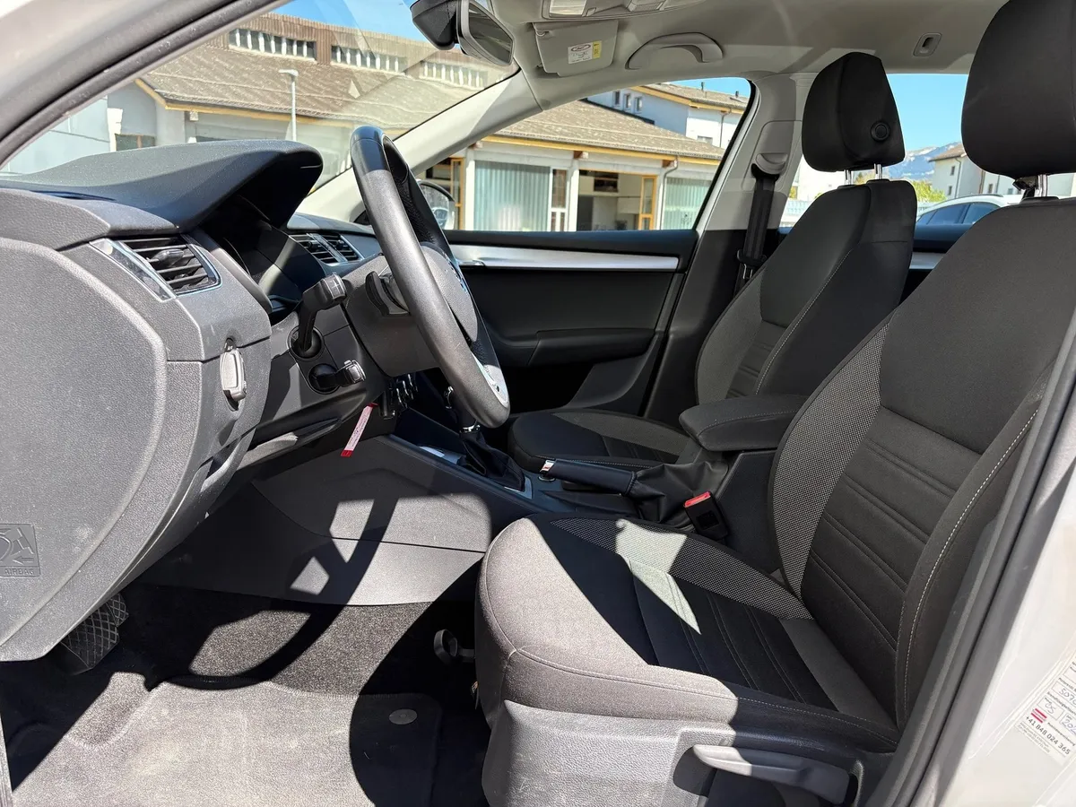 SKODA Octavia2.0TDI 4x4 — zdjęcie 4