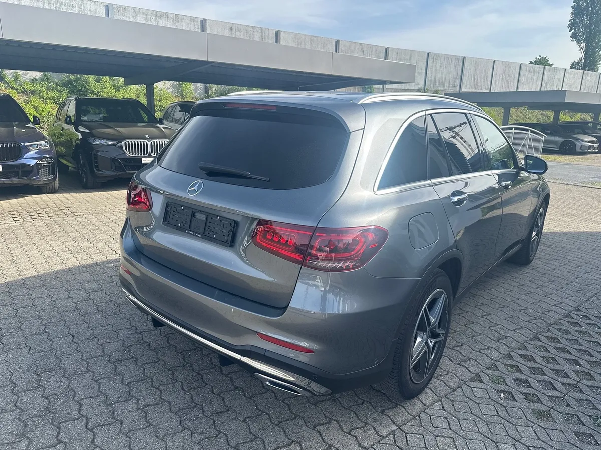 MERCEDES-BENZ GLC 200 — zdjęcie 3