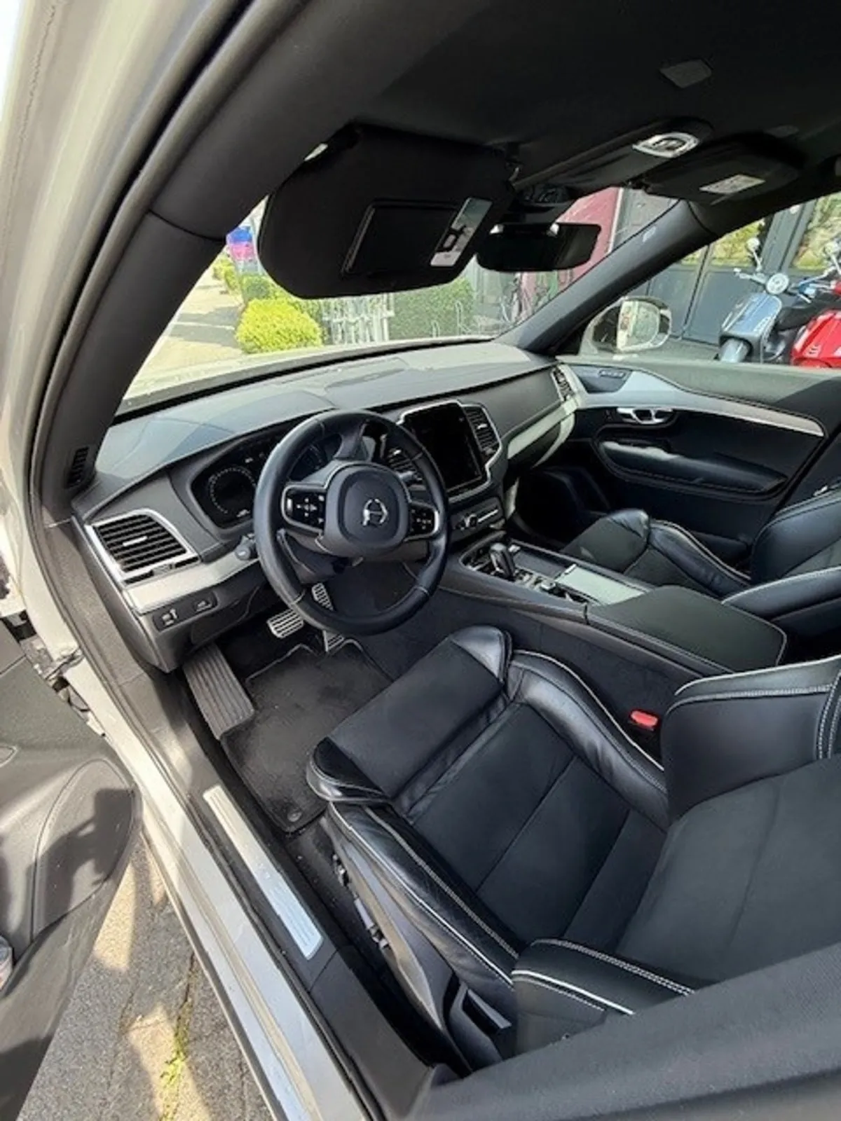 VOLVO XC90 B5 AWD — zdjęcie 6