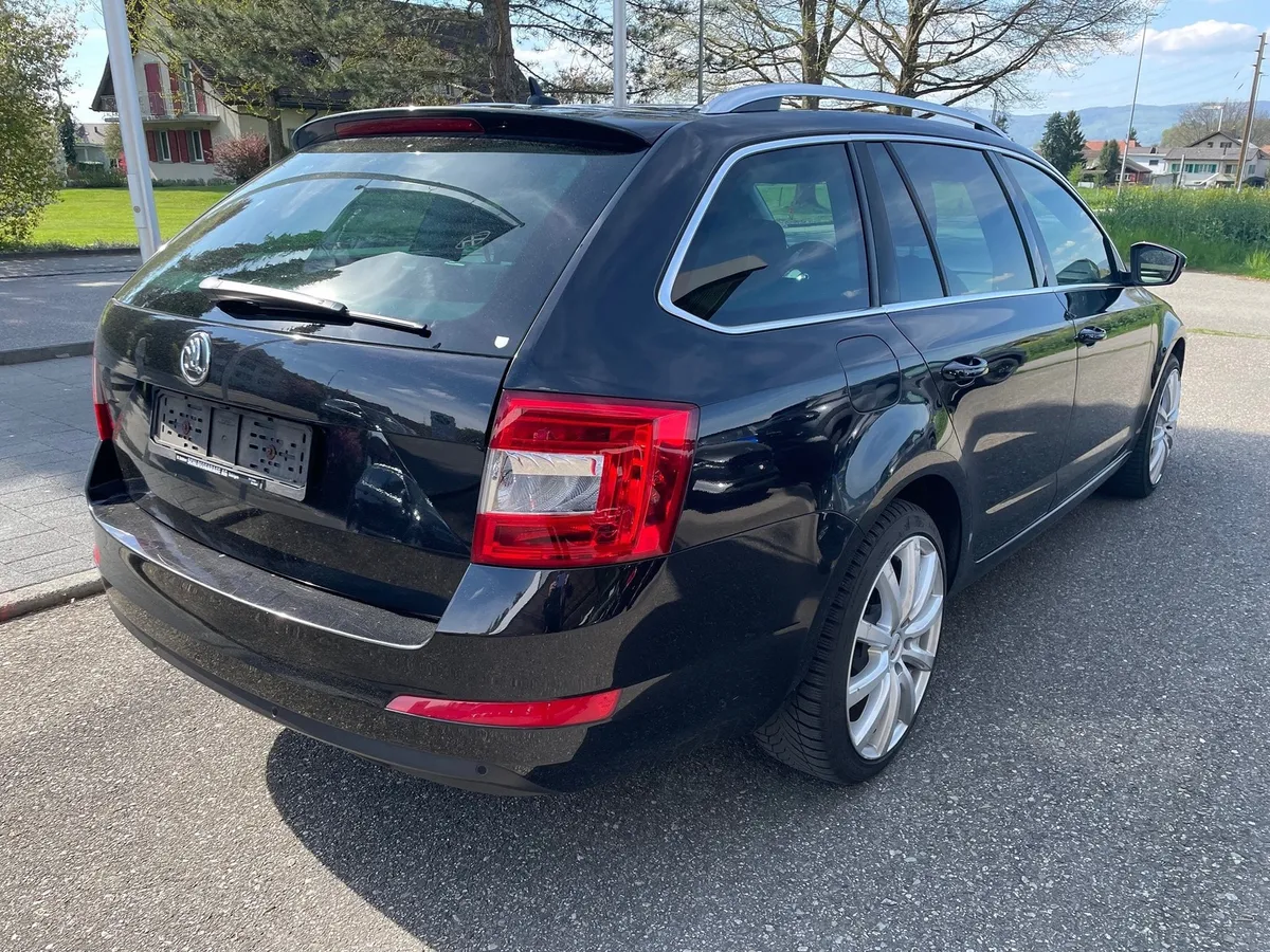 SKODA Octavia 1.8 C 4x4 — zdjęcie 4