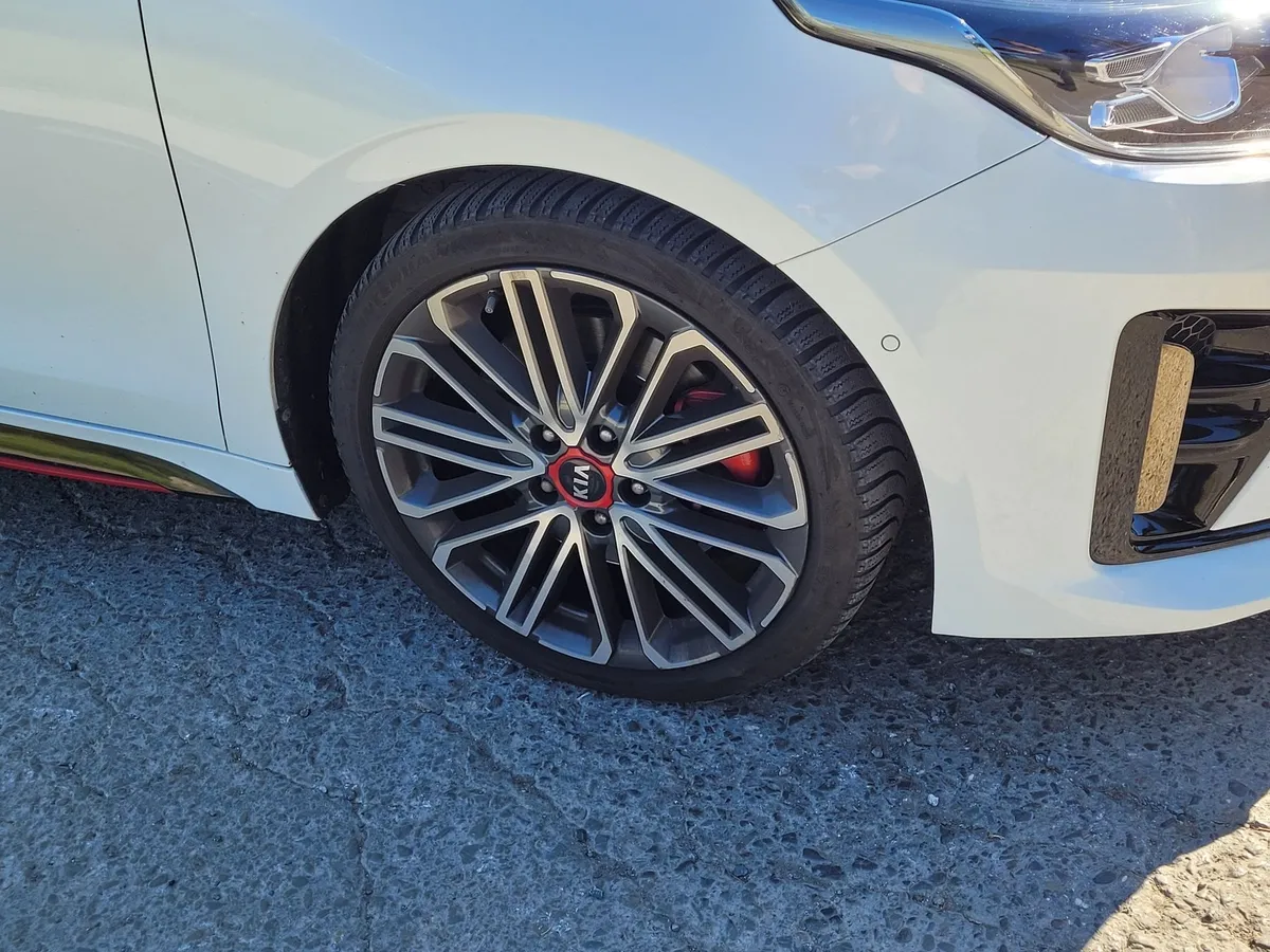 KIA ProCeed GT 1.6 — zdjęcie 8