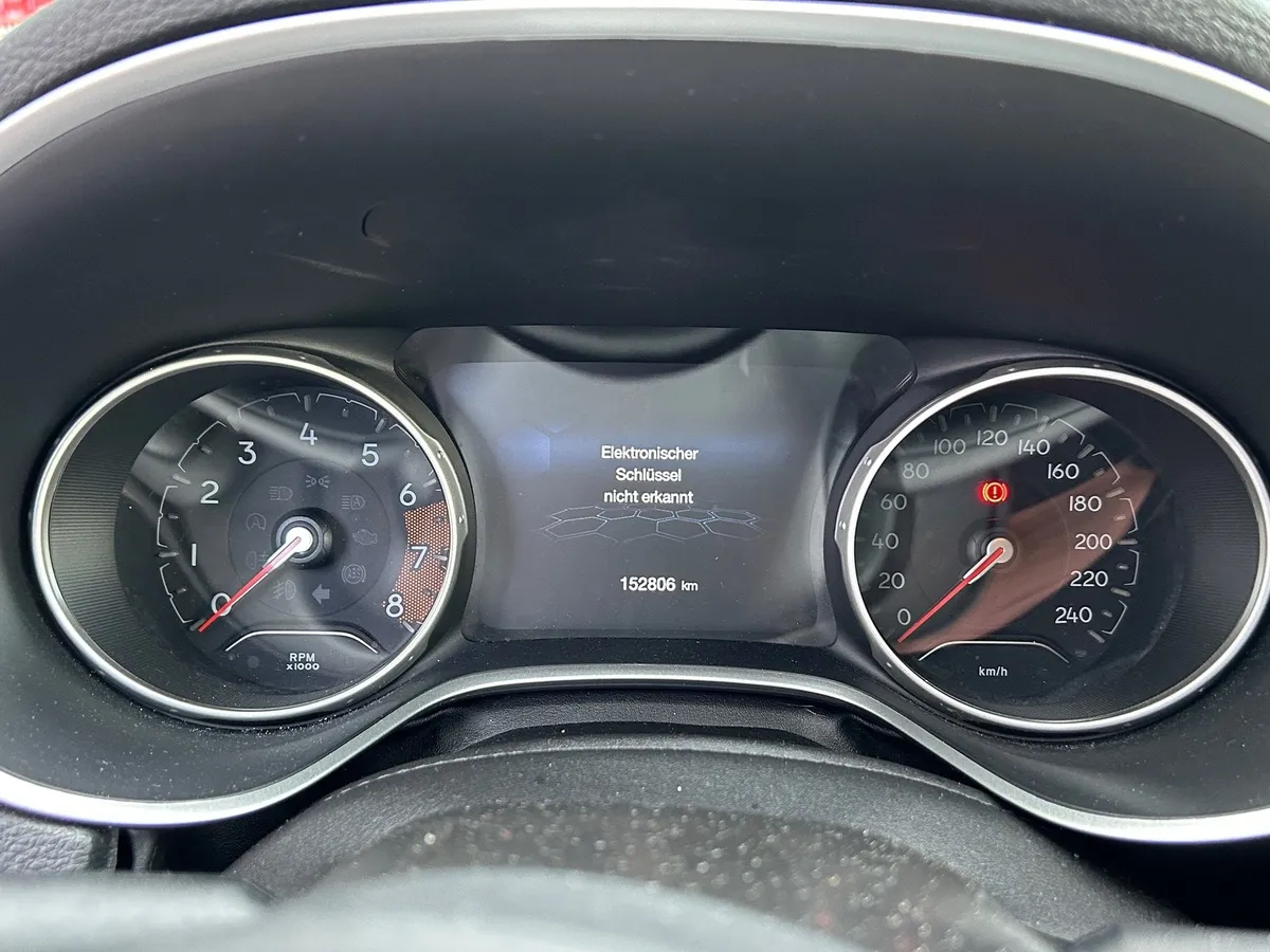 JEEP Compass 1.4 — zdjęcie 14