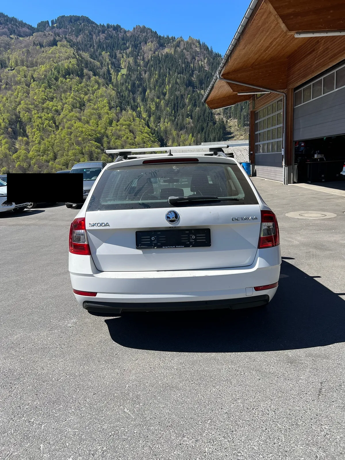 SKODA Octavia C 2.0 — zdjęcie 8