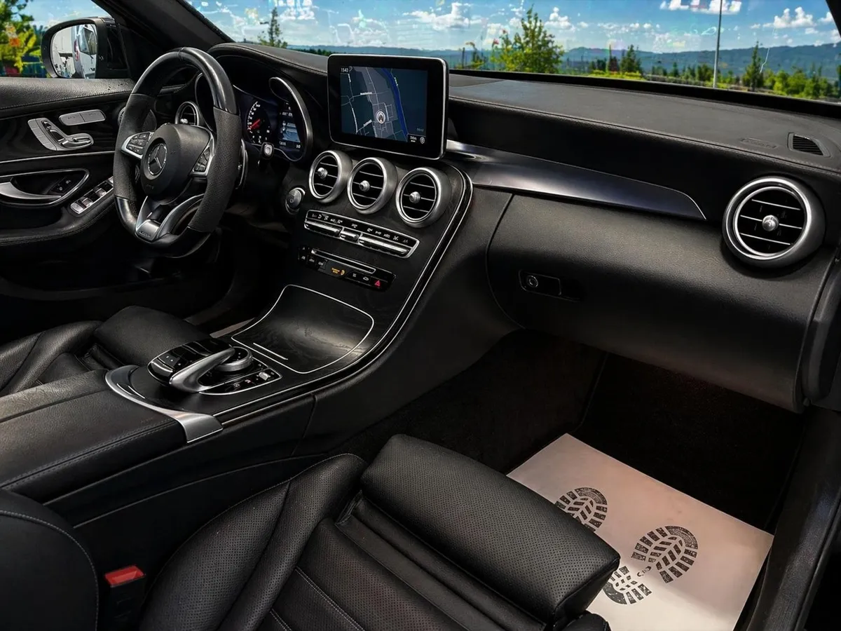 MERCEDES-BENZ AMG C 43 — zdjęcie 6