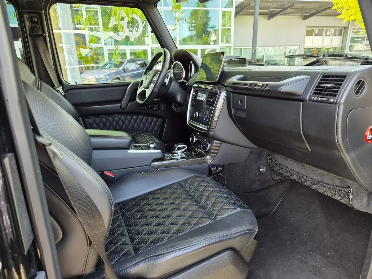MERCEDES-BENZ AMG G63 — zdjęcie 10