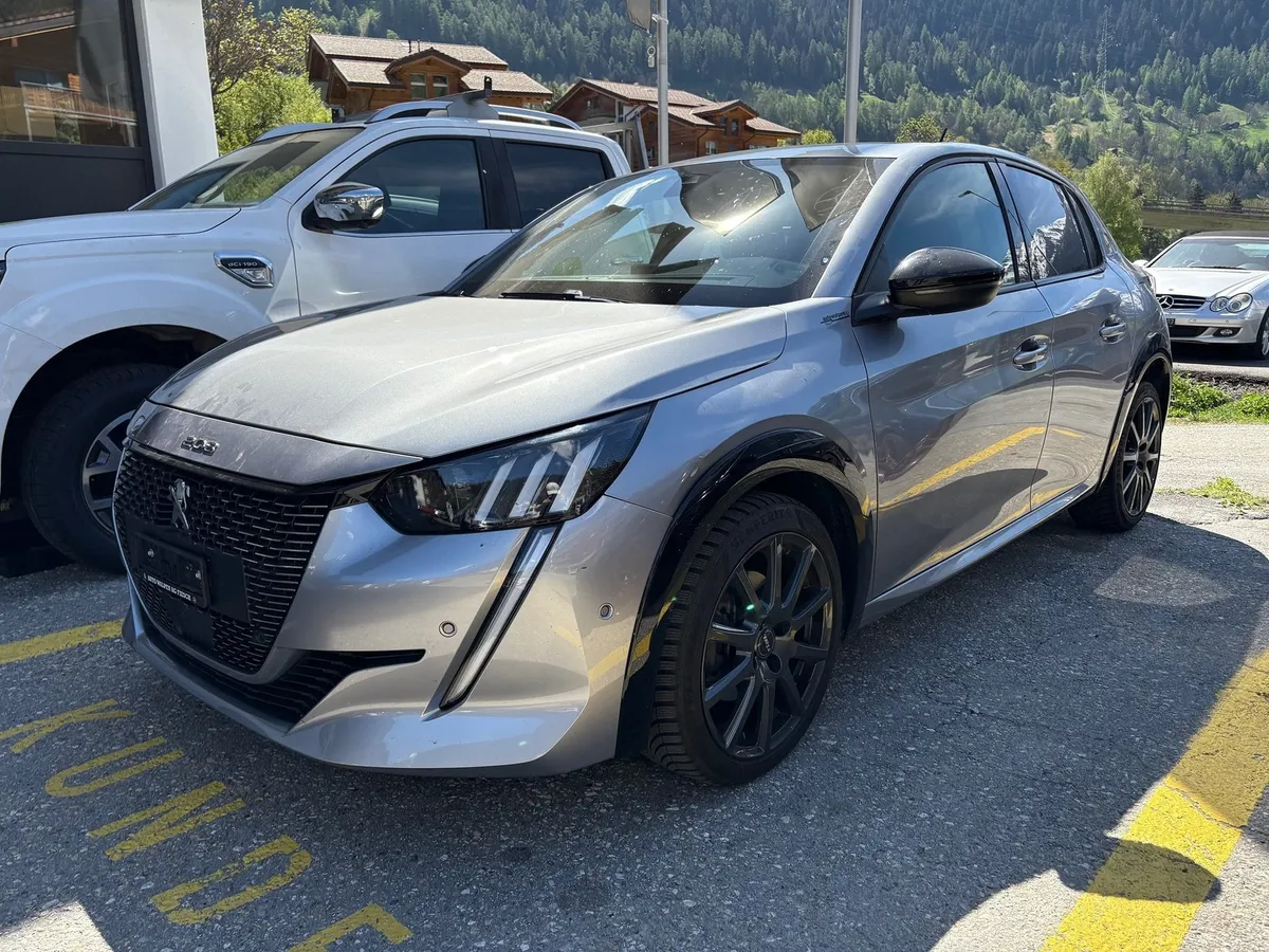 PEUGEOT 208 PureTech