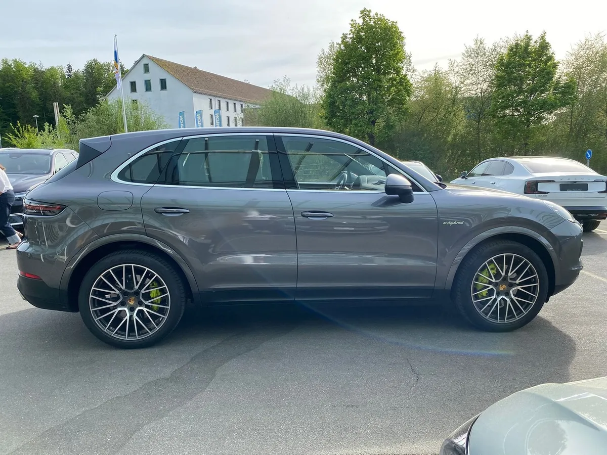 PORSCHE Cayenne E-Hybrid — zdjęcie 6