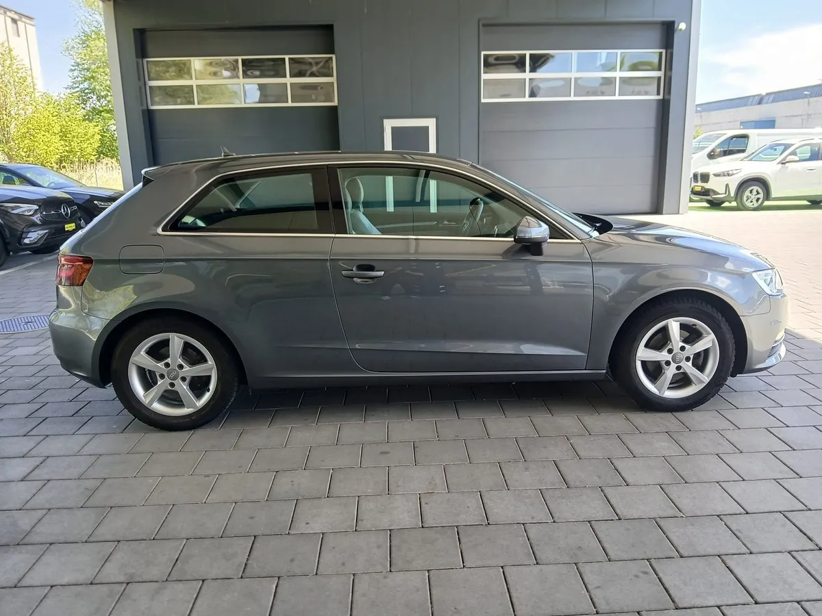 AUDI A3 Ambiente 1.4 TFSI — zdjęcie 7