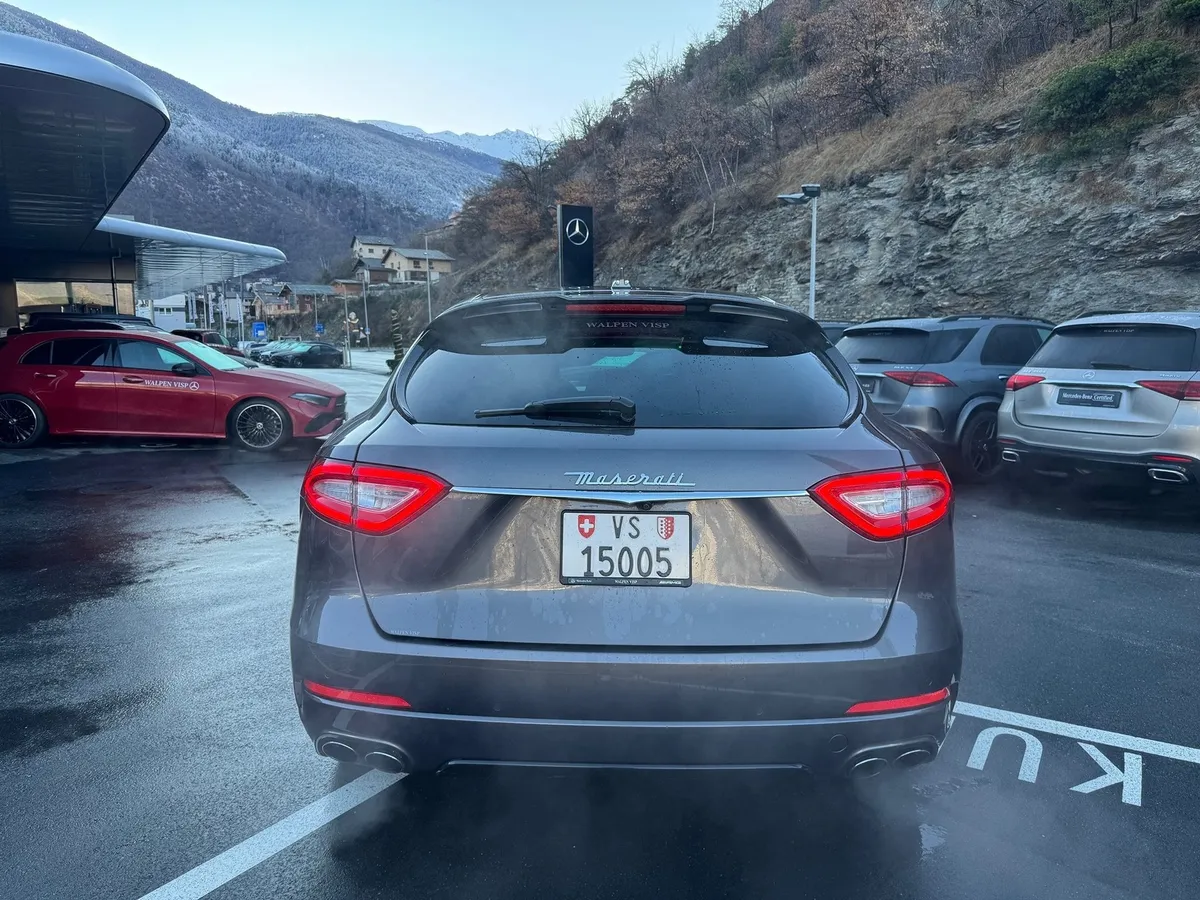 MASERATI Levante S — zdjęcie 7