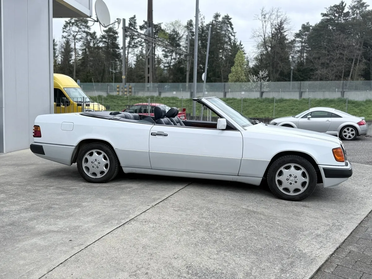 MERCEDES-BENZ 300 CE-24 — zdjęcie 5