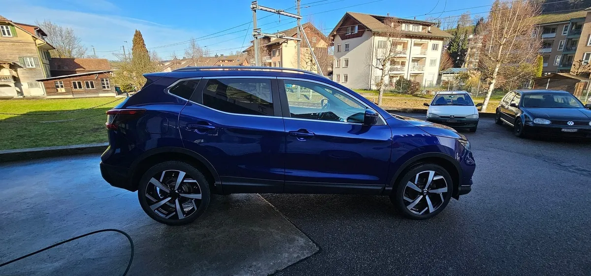 NISSAN Qashqai — zdjęcie 3