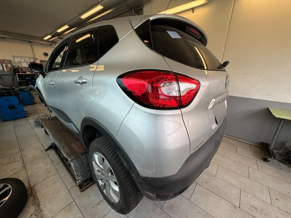 Renault Captur - (J5) Captur Privilege 1.2, 120 HP