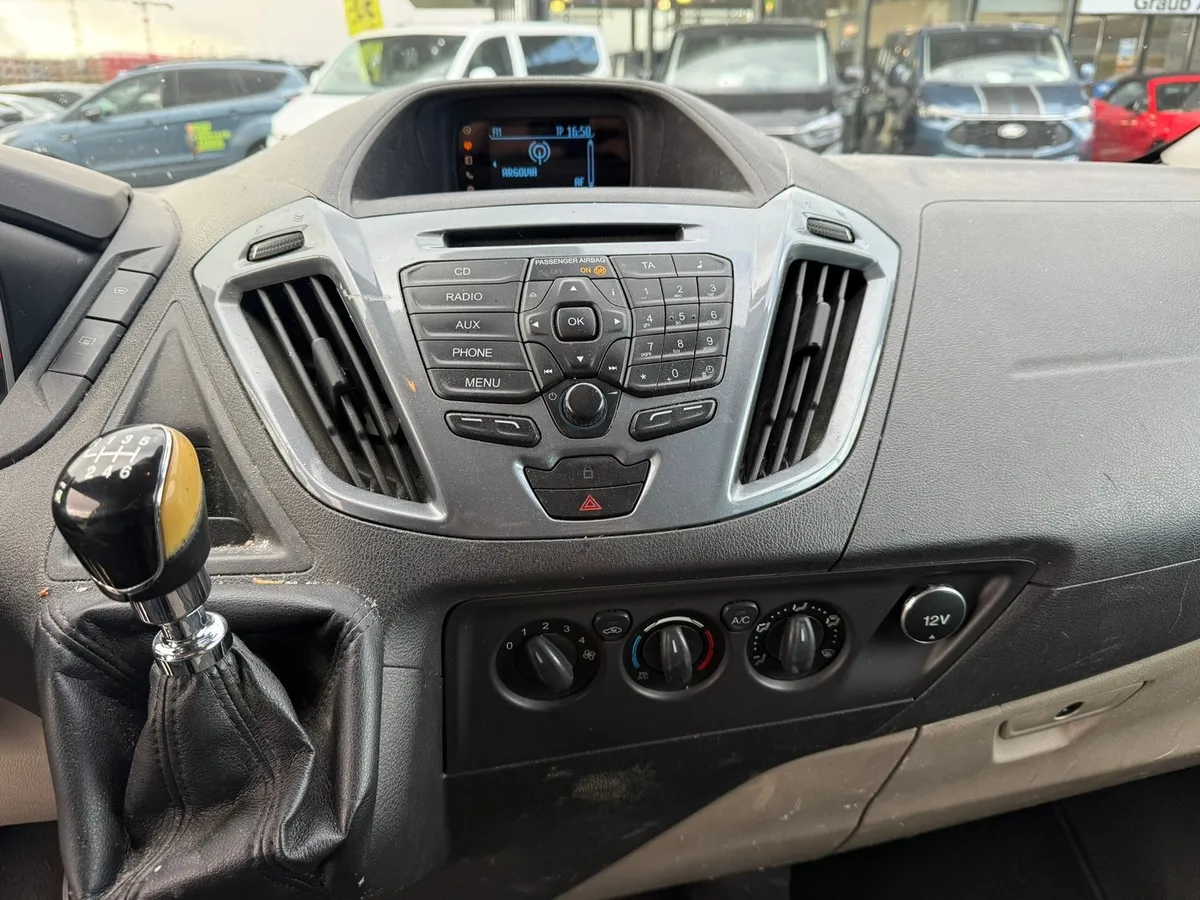FORD Tourneo Custom — zdjęcie 13
