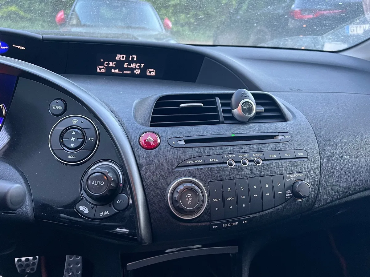 HONDA Civic 3 dr 1.8i — zdjęcie 6