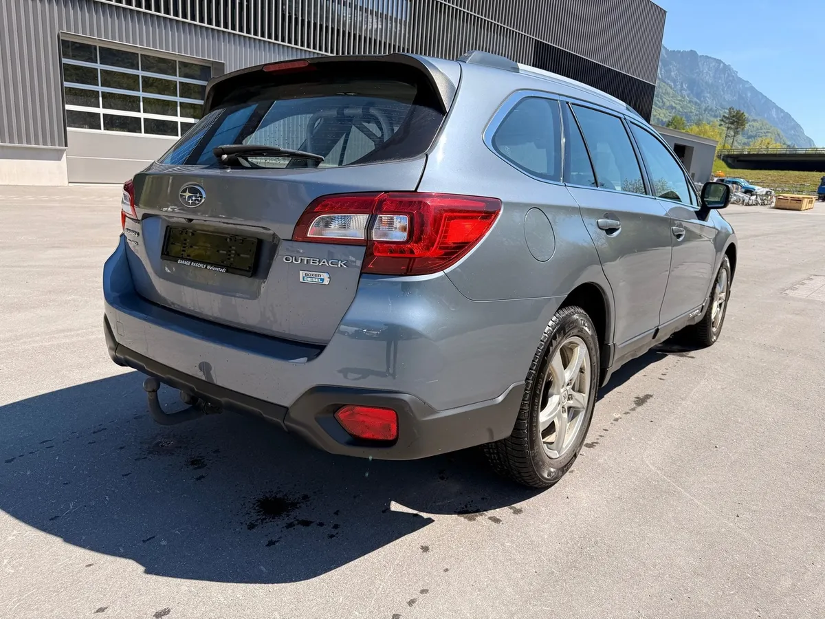 SUBARU Legacy Outback — zdjęcie 8