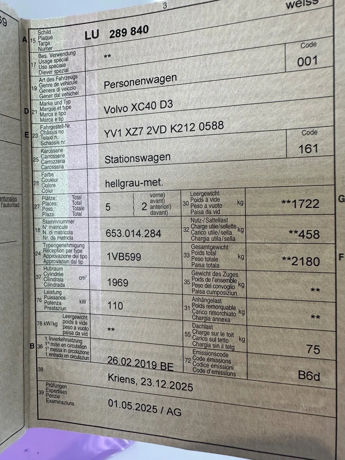 VOLVO XC40 D3 — zdjęcie 13