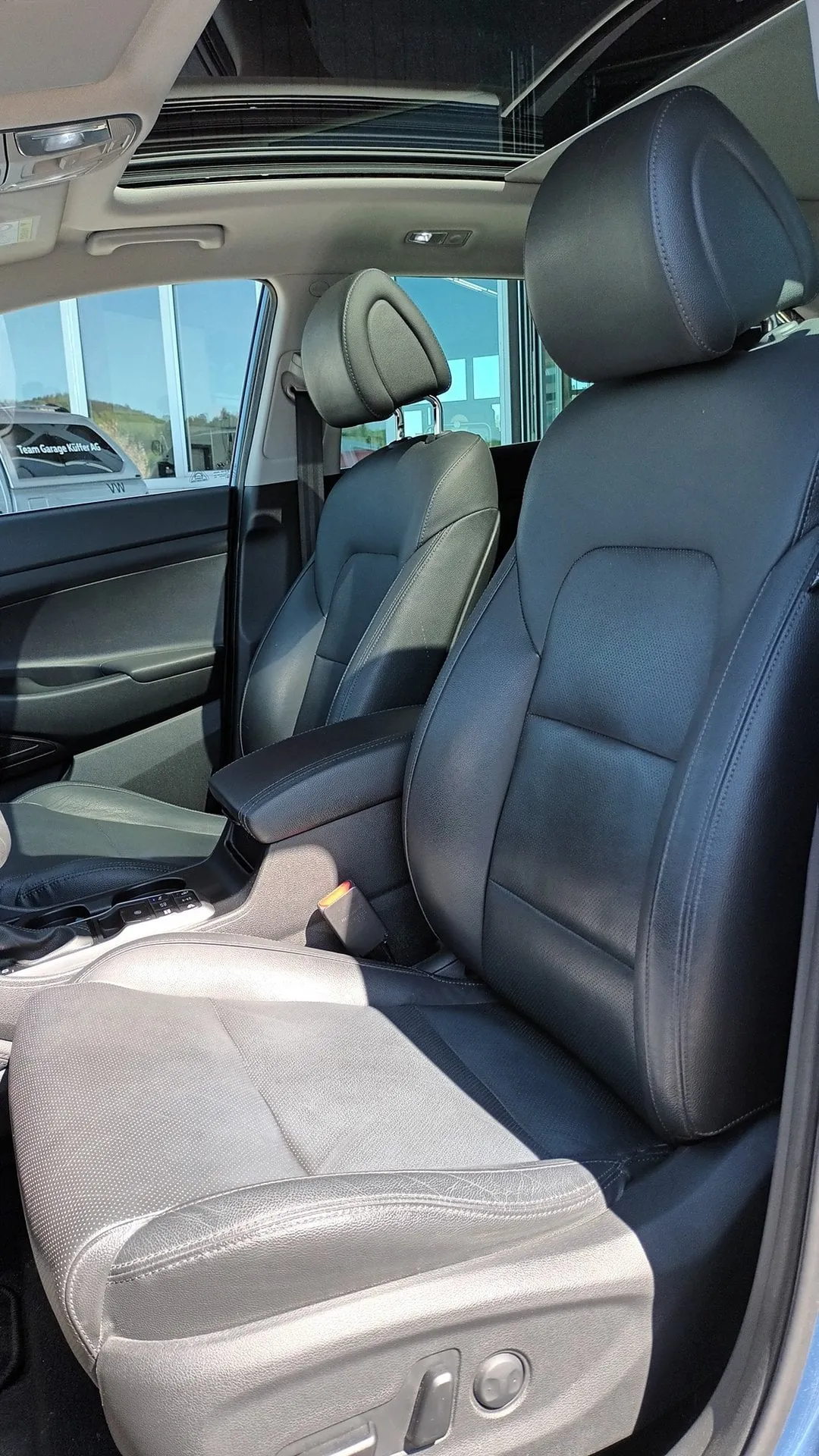 HYUNDAI Tucson 2.0 CRDI Vertex — zdjęcie 14