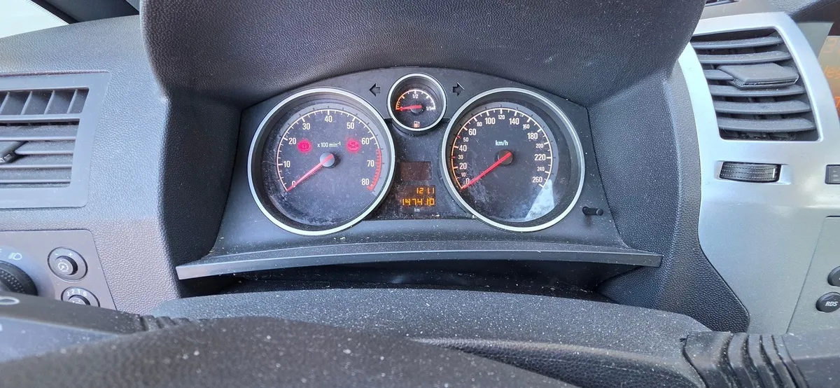 OPEL Zafira B18R — zdjęcie 15