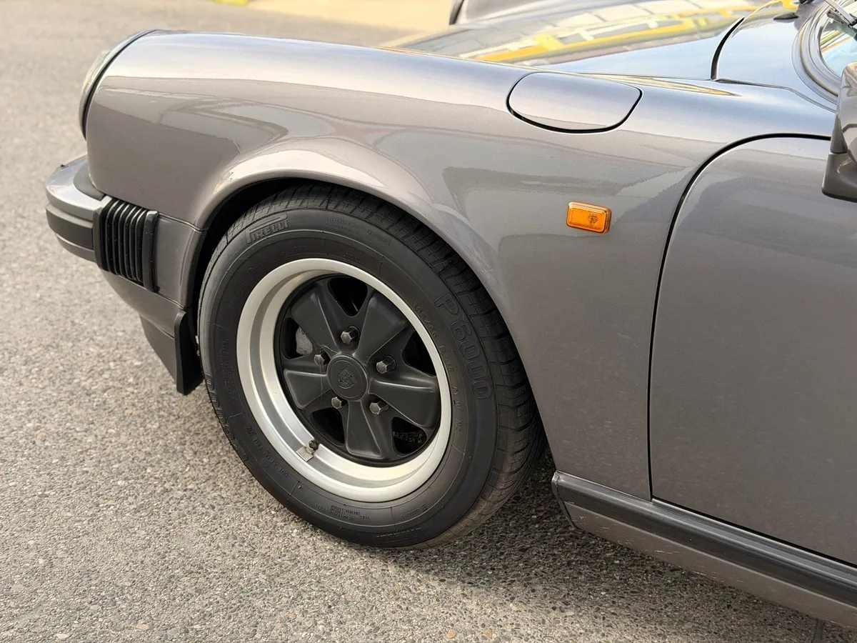 PORSCHE 911 CARRERA — zdjęcie 10