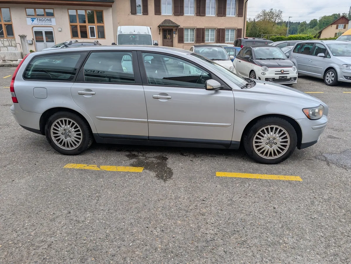 VOLVO V50 2.4 — zdjęcie 7