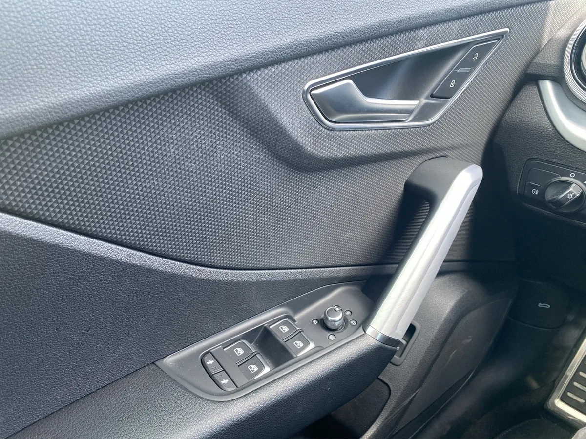 AUDI Q2 40 TFSI qu — zdjęcie 7