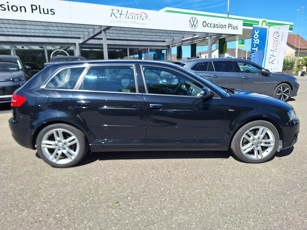 AUDI A3 2.0TFSI 5T — zdjęcie 4