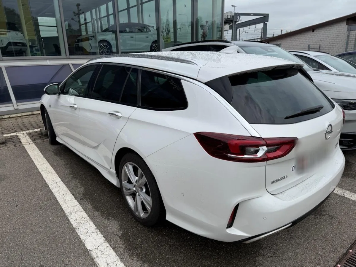 Opel Insignia Sports Tourer 2.0 T GSi AWD, 260 PS — zdjęcie 3