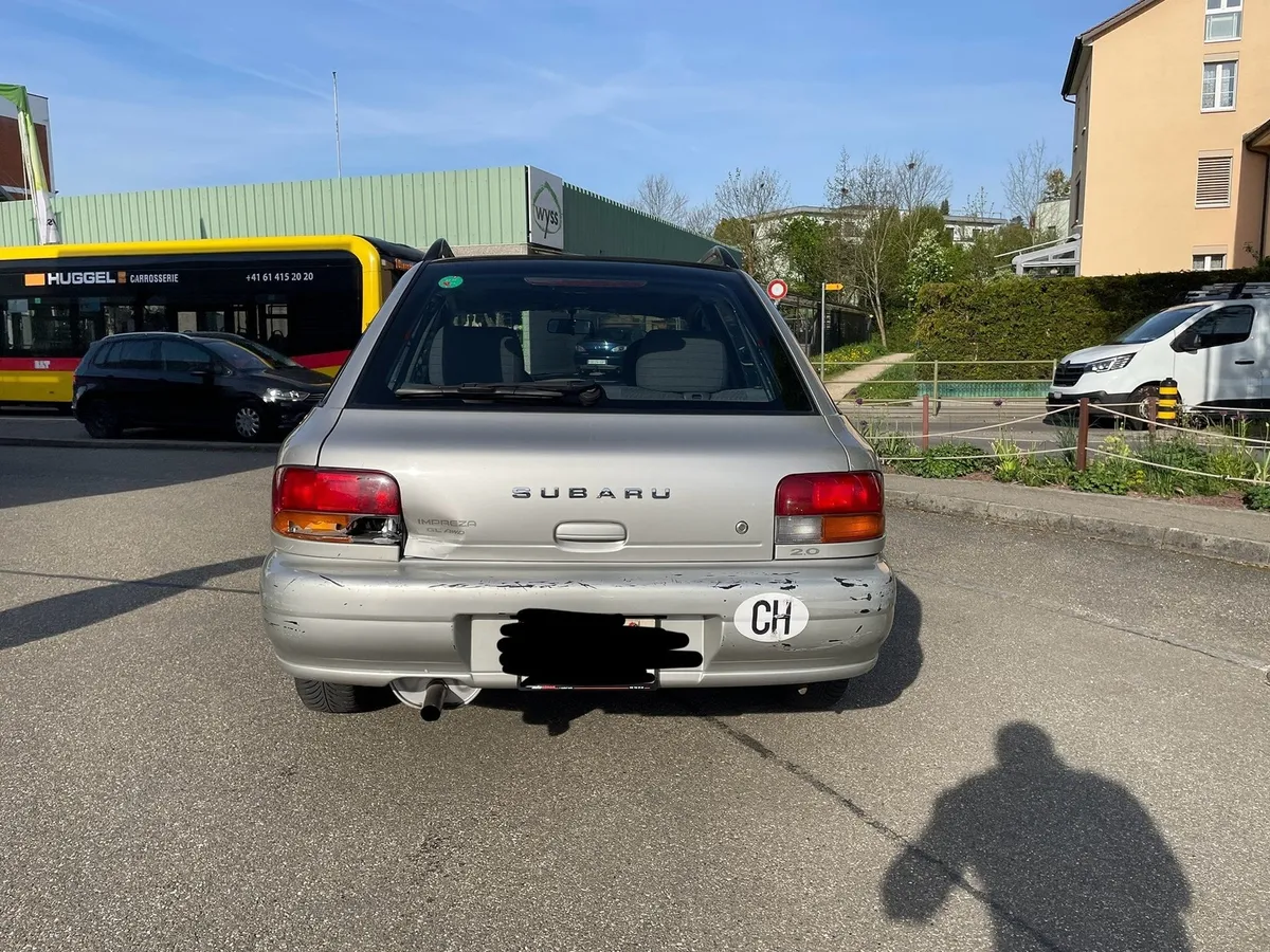 SUBARU Impreza 2.0 4WD — zdjęcie 5