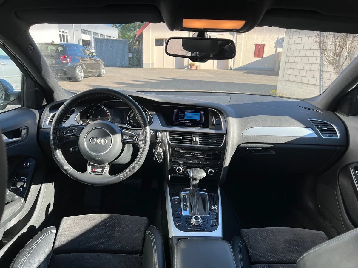 AUDI A4 Avant 2.0TDI — zdjęcie 10