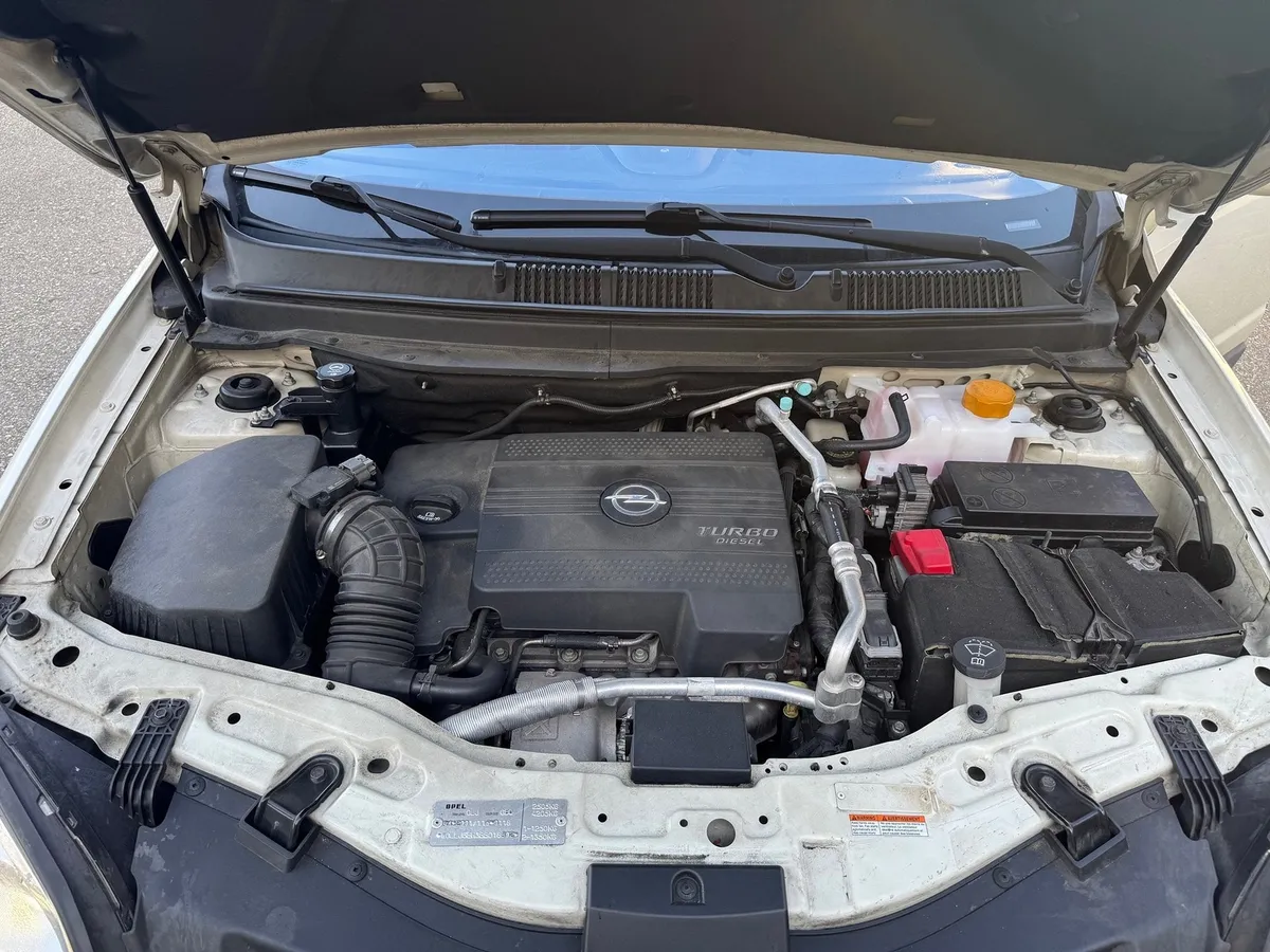 OPEL Antara 22TD 4x4 — zdjęcie 15