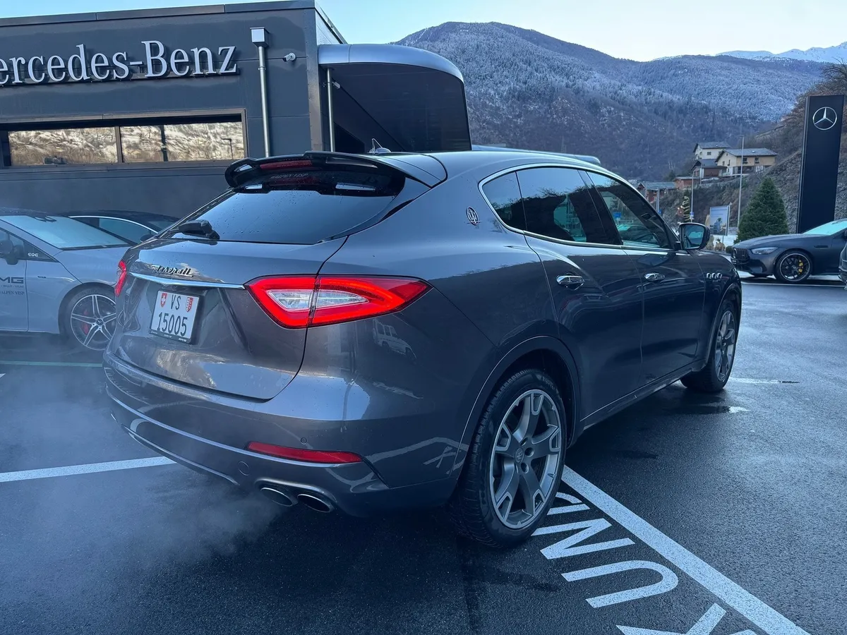 MASERATI Levante S — zdjęcie 8
