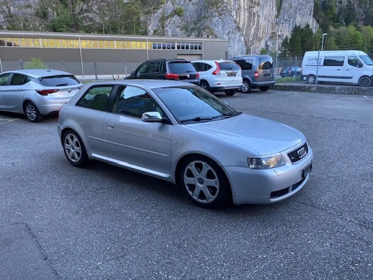 AUDI S3 Quattro — zdjęcie 4