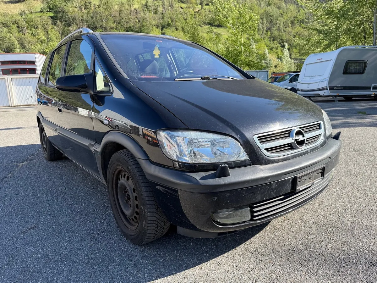 OPEL Zafira A22 — zdjęcie 3