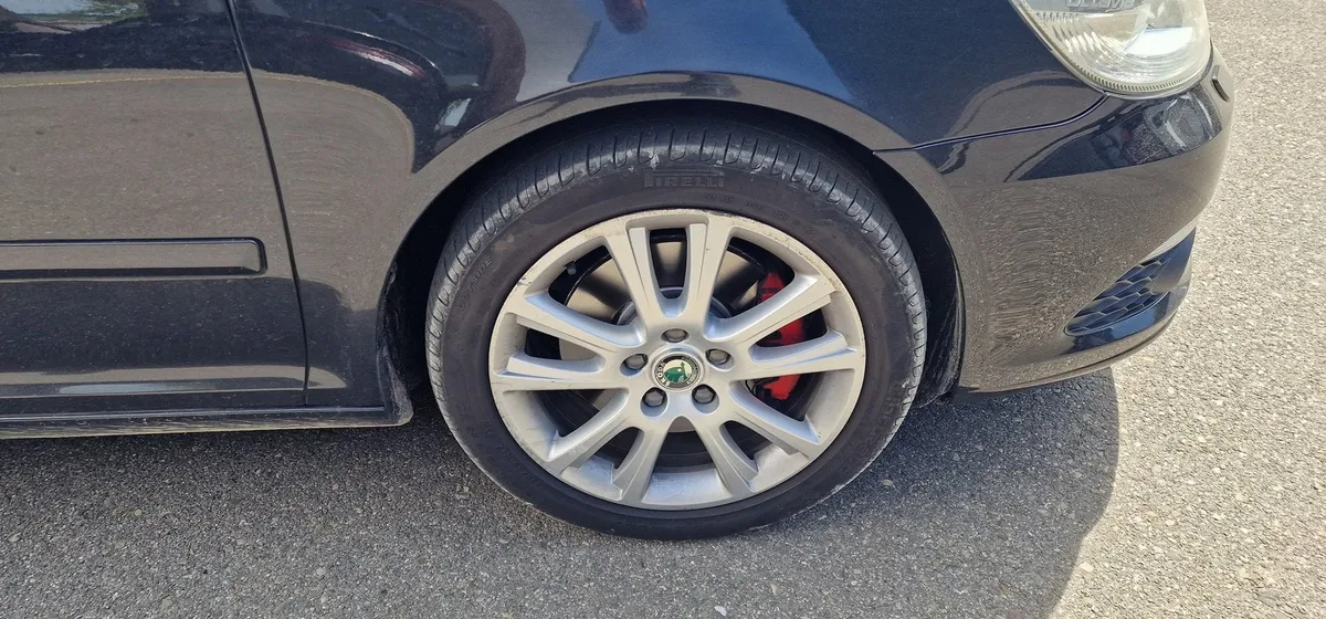 SKODA Octavia Combi RS — zdjęcie 13