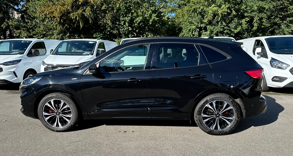 FORD Kuga 2.0 TDCi ST-LineX 4x4 AUTOMAT — zdjęcie 2