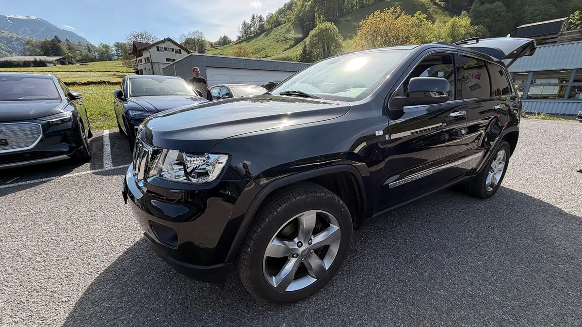 JEEP GrandCherokee 5.7 — zdjęcie 8