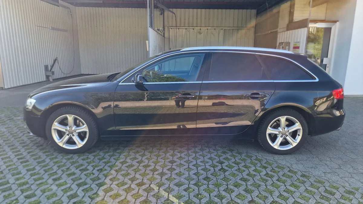AUDI A4 Av. qu.2.0TFSI — zdjęcie 2