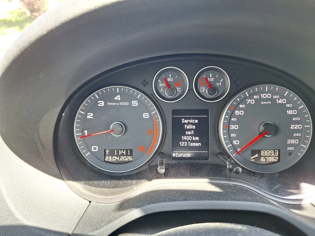 AUDI A3 2.0TFSI 5T — zdjęcie 13