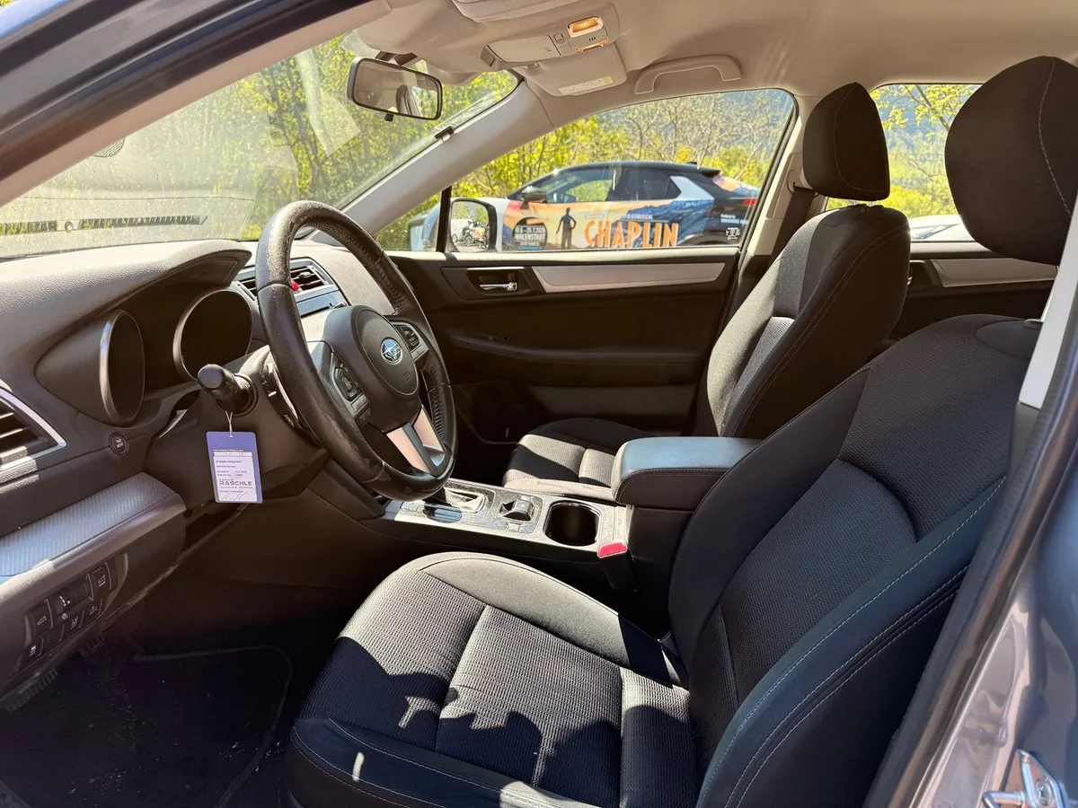 SUBARU Legacy Outback — zdjęcie 15