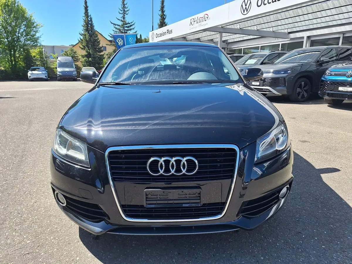 AUDI A3 2.0TFSI 5T — zdjęcie 2