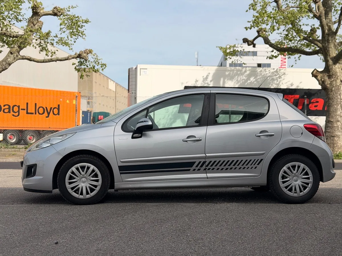 PEUGEOT 207 1.4i 16V — zdjęcie 3